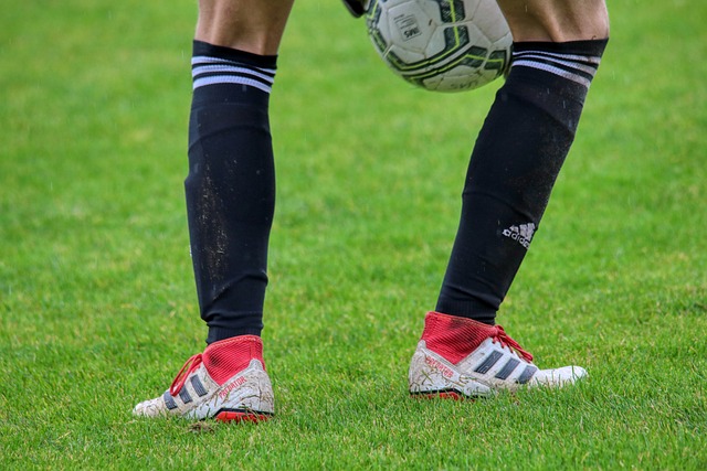 虽然吉莱斯 虽然吉莱斯